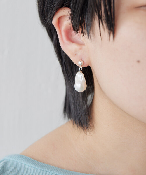 日本未入荷＊2020A nach PAPILLON LONGUES ピアス MONSHIRO/モンシロ ajisai drop ピアス(gray)（ピアス（両耳用