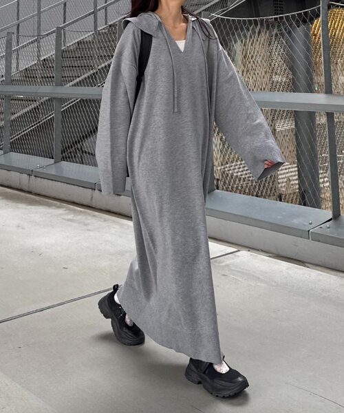 WILLOW ワンピース 「willow」ニットフーディースキッパーワンピース