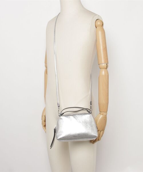 ほぼ新品✨ GIANNI CHIARINI  アリファ　S ミニバッグ GIANNI CHIARINI（ジャンニ キアリーニ） ハンドバッグ GIANNI