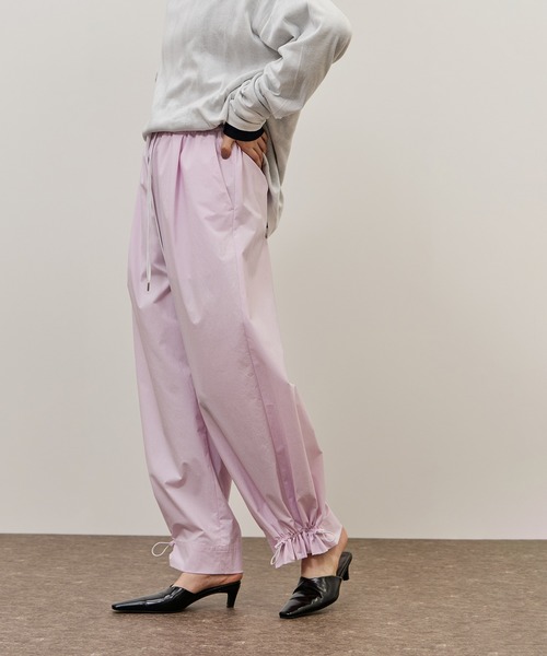 ADAM ET ROPE' FEMME 撥水ウエストタックイージーパンツ　ピン ADAM ET ROPE'（アダムエロペ） パンツ 撥水ウエストタックイージー