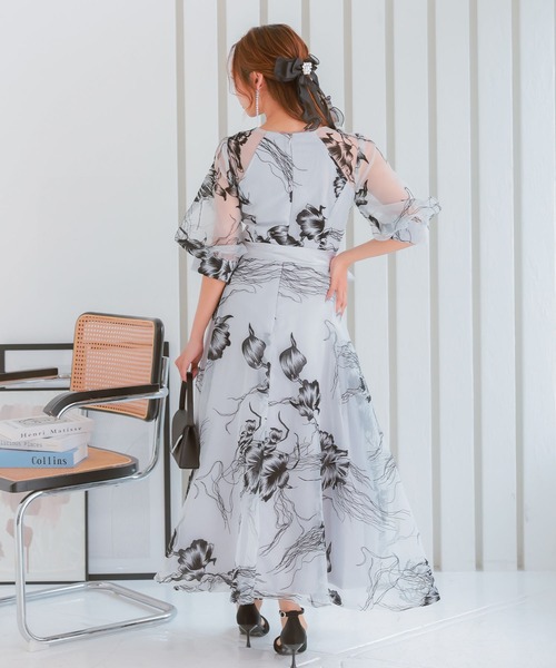 花柄袖のベージュ系Aラインドレス　大きいサイズ　結婚式　お呼ばれドレス Retica（レティカ） ドレス パーティードレス 大きいサイズ Aライン 花
