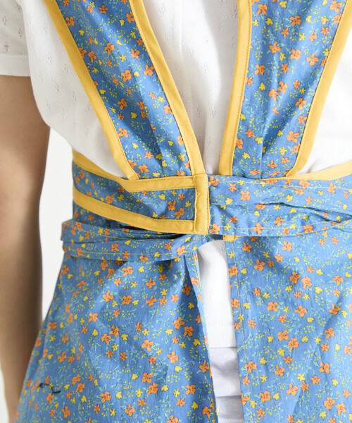 Freada 花柄 ノースリーブ ロングワンピース Freada（フリーダ） ワンピース 夏 小花柄 エプロン風 ワンピース