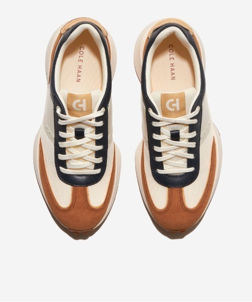 りゅっぴさん専用美品！グランドクロスコート メドウ ランナー レディーススニーカ COLE HAAN スニーカー グランド クロスコート メドウ ランナー