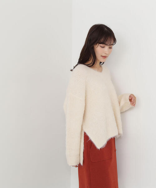 NATURAL BEAUTY BASIC（ナチュラルビューティーベーシック） Vネック