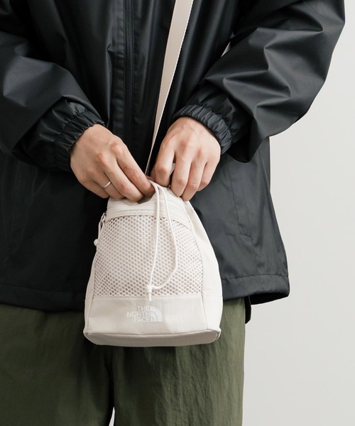 新品未使用　ホワイト　ノースフェイス　ジオショルダーバッグ THE NORTH FACE ノースフェイス ショルダーバッグ WL LOGO CROSS