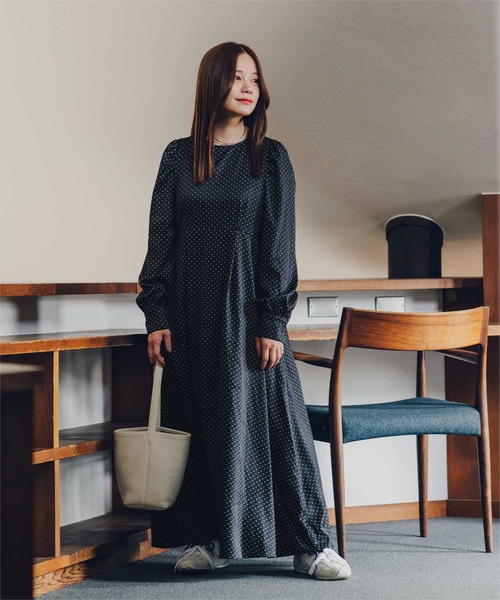 未使用　リバティ　24年　袖ギャザーワンピース　ボリュームスリーブ　日本製 リバティマオカラーギャザーワンピース