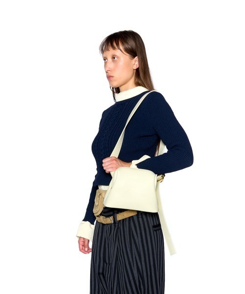 osoi バック OSOI」 ショルダーバッグ ONE SIZE ブラック レディース