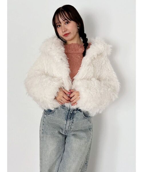 【ネット完売品】dazzlin パールチェーンエコファーブルゾン オフホワイト セール】パールチェーンエコファーブルゾン（ブルゾン）｜dazzlin