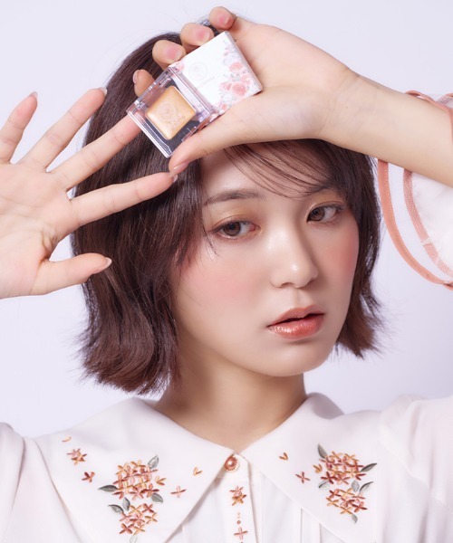 axes femme（アクシーズ ファム） アイシャドウ うるツヤラメシャドウ