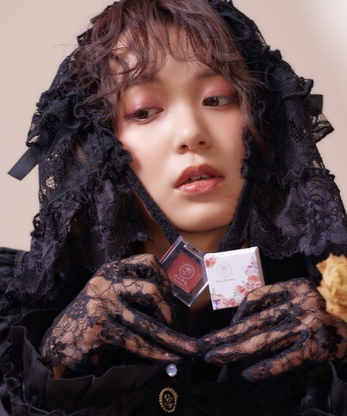axes femme（アクシーズ ファム） アイシャドウ うるツヤラメシャドウ
