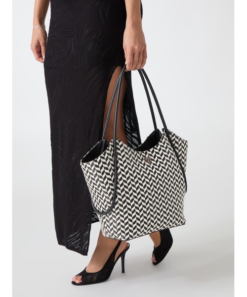 GUESS（ゲス） トートバッグ TESSI 2 In 1 Tote トートバッグ 
