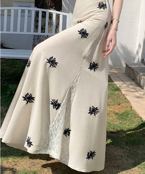 スカート 刺繍レース切り替えAラインスカートの画像