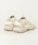 「Teva」 フラットサンダル 24cm ベー...の詳細画像1