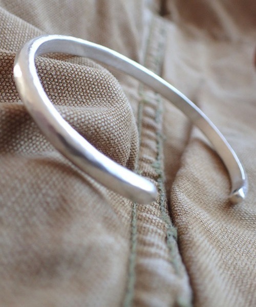 MANANAS バングル 「MANANAS 」マナナス/ Half Round Bangle