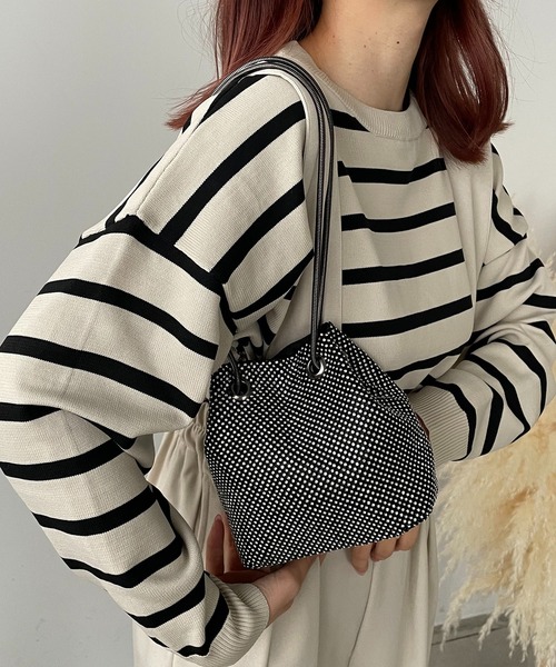 Uhr(ウーア)｜【ELLESHOP限定】ベロアショルダー付き ミニ