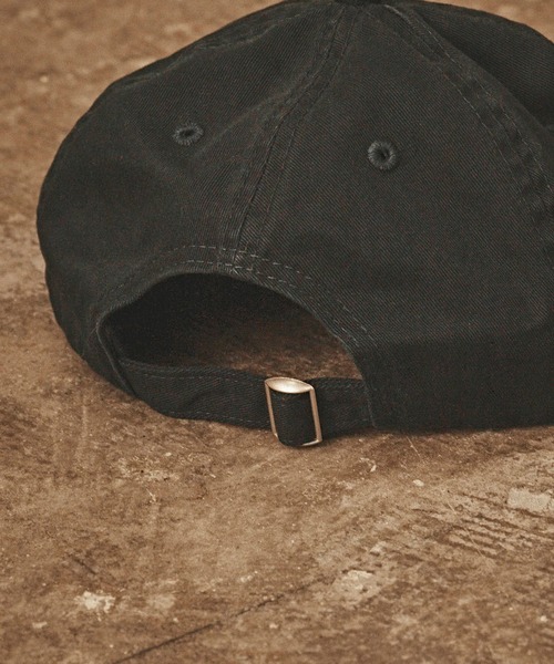 今だけ！Von Dutch リバースロゴ ベルベット トラッカー キャップY2K Von Dutch リバースロゴ ベルベット トラッカー キャップY2K