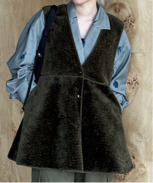Ameri（アメリ） ベスト ジレ BOA V NECK REVERSIBLE PEPLUM VEST