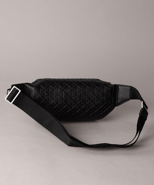 Calvin Klein（カルバン・クライン） ウエストポーチ エンブレム