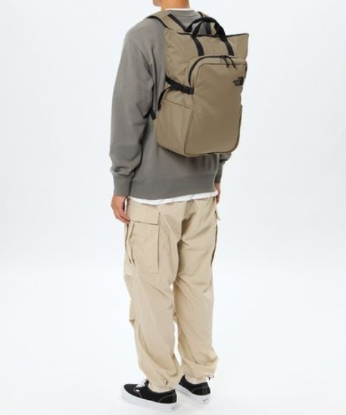 THE NORTH FACE クリーム色 ディバッグ　NM71952　　22L THE NORTH FACE デイバック リュック FACE/ザ・ノース・フェイス