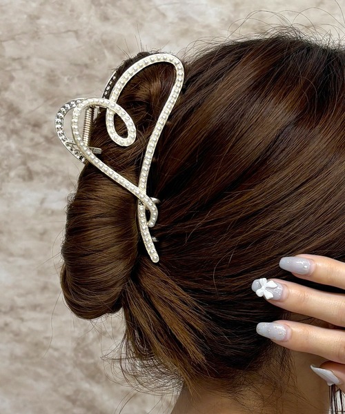 アクリップ リボン　華やか　パール　ヘアアzgew235 Flowering ヘアクリップ リボン×パール/バンス : ZOZOTOWN Yahoo