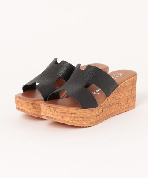 ITALIAN SHOEMAKERS（イタリアンシューメーカーズ） サンダル