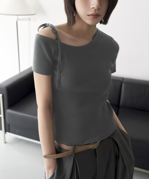 Cherie Mona - レディース ワンショルダー サマーニット 半袖 肩出し 黒 おしゃれ かわいい Cherie Mona - レディース ワンショルダー サマーニット 半袖 肩