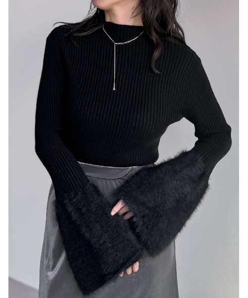 ADORE 美品　黒リブニット　セーター　フレアー袖 Re:EDIT（リエディ） ニット セーター 袖フェザーフレアスリーブニット
