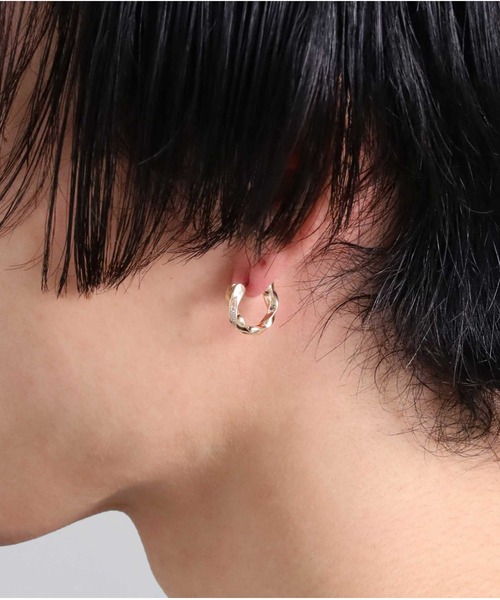 ピアス “for Gift”クロッシングピアス（ツイスト＆ジルコニア）/K10ゴールド「LION HEART / ライオンハート」 メンズ レディースの画像