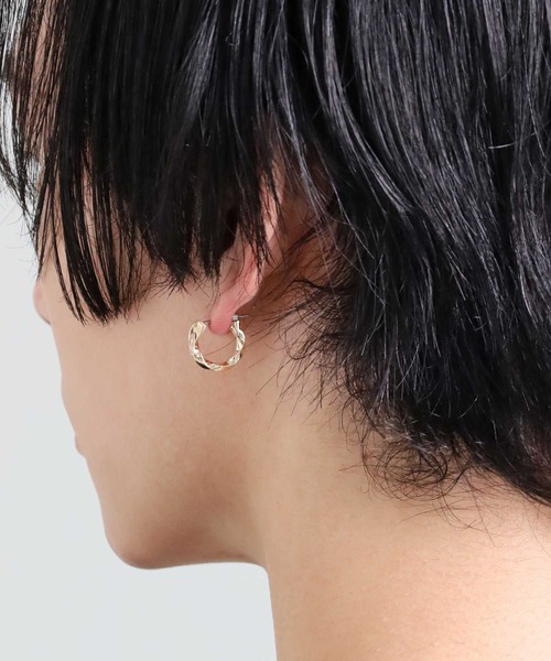 ピアス “for Gift”クロッシングピアス（ツイスト＆ジルコニア）/K10ゴールド「LION HEART / ライオンハート」 メンズ レディースの画像