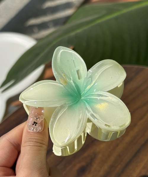 キンモクセイの不規則水中花とボタンのシンプルな大人ヘアクリップ❤ キンモクセイの不規則水中花とボタンのシンプルな大人ヘアクリップ❤ 日向