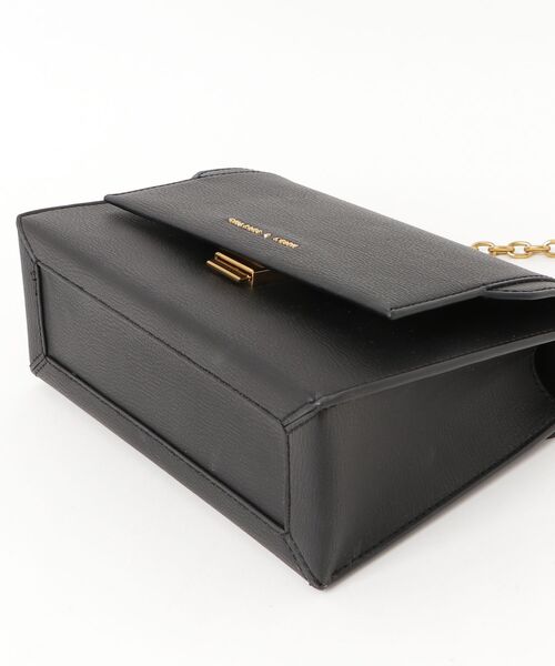 CHARLES ＆ KEITH（チャールズ&キース） 「CHARLES & KEITH