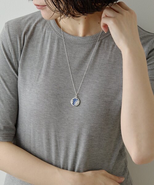 ネックレス 「スターリングシルバー使用」シェルプレート太陽と月ネックレス レディースの画像