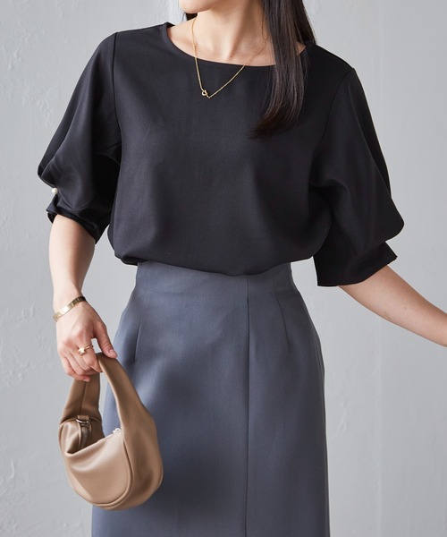【ＣＬＯＣＨＥ】接触冷感袖口タックデザインブラウス INTERPLANET｜【CLOCHE】接触冷感袖口タックデザインブラウス