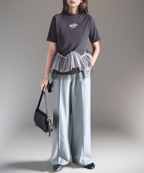 tシャツ 甘さの中にカジュアル要素も取り入れた1枚。チュールフリルモックネックTシャツ レディース | classicalelf | 24
