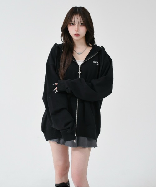 OY パーカー 「OY/オーワイ」 EMBROIDERED SKETCH DOLLY HOODIE