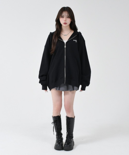 OY パーカー 「OY/オーワイ」 EMBROIDERED SKETCH DOLLY HOODIE