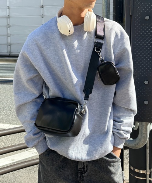 CLEA ショルダーバッグ バッグ マルチケース付きスクエアショルダー