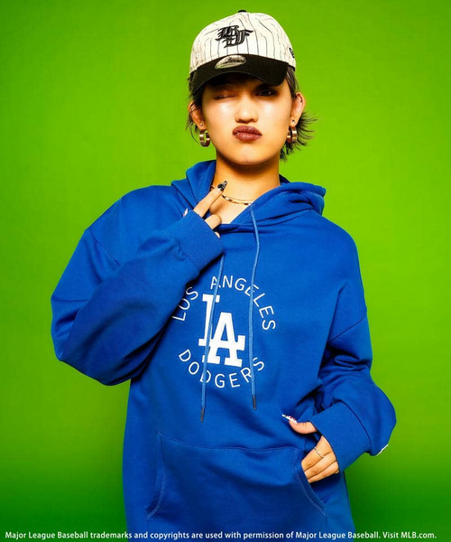 BACK TO THE FIELD パーカー 「MLB」サークルロゴフーディー