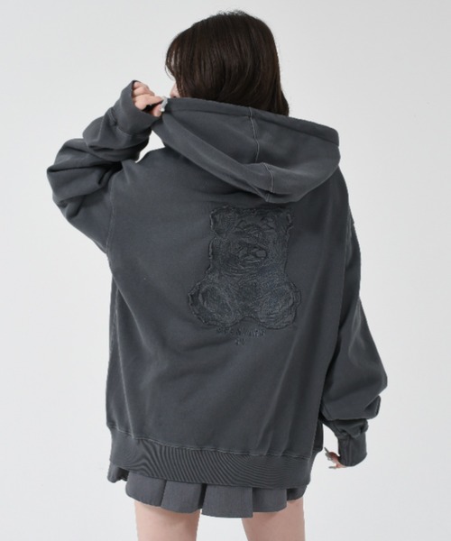 OY パーカー 「OY/オーワイ」 PIGMENT EMBROIDERED SKETCH DOLLY