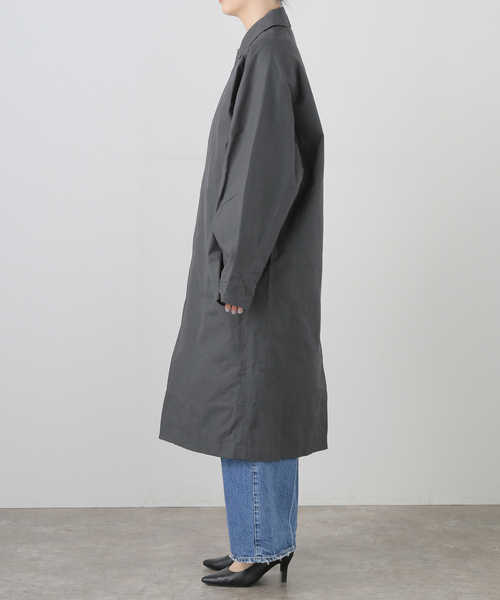 【関税込み】Baserange ベージュ Even ロングコート Baserange ベージュ Even ロングコート ブラック | Lyst