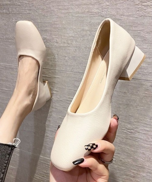 マルニのホワイト スクエアトゥ 太ヒール パンプス　(お値下げしました) Beststore（ベストストア） パンプス スクエアトゥ パンプス 太ヒール