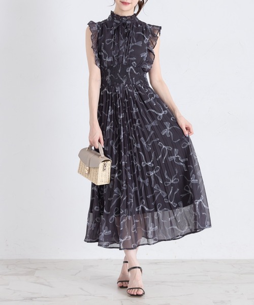 リボン＆フリル付きウエストシャーリングリボンプリントプリーツワンピース　茶 トッコクローゼット tocco closet リボン＆フリル付きウエスト
