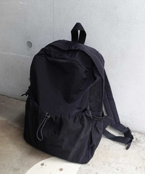 ・鬼瓦 ・約47cm (横) × 約27cm (縦) 日本瓦 鬼瓦（雲形）+巴瓦 各2個入り ：フジヤ 未塗装キット 1