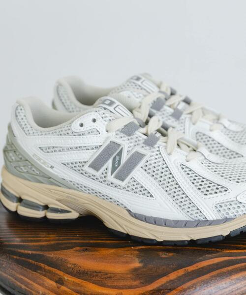 New Balance（ニューバランス） ローカットスニーカー 24 シルバー系