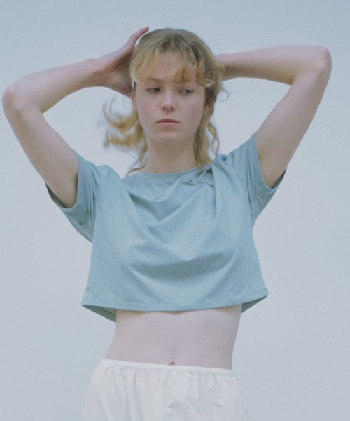 emmi tシャツ 「em」emmiロゴクロップドTシャツ/UVカット/接触冷感