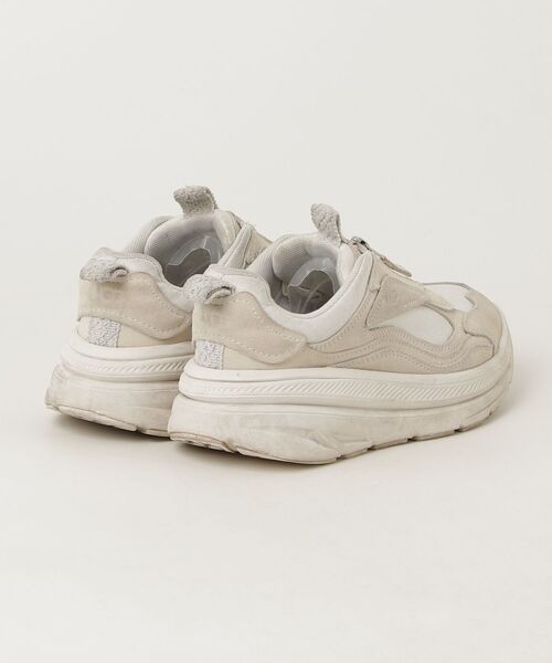 ♡UGG スニーカー ホワイト　24.5㌢ UGG Australia（アグオーストラリア） 「UGG」 ローカットスニーカー
