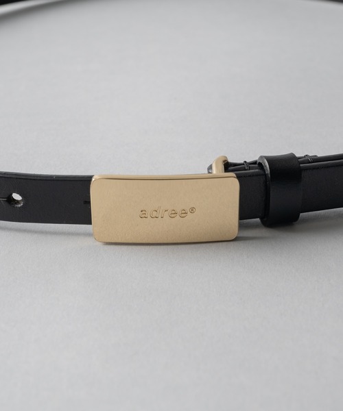 クレージュ*白　エナメルベルト　韓流　ロゴバックル OY（オーワイ）の「『OY/オーワイ』SQUARE BUCKLE LOGO BELT