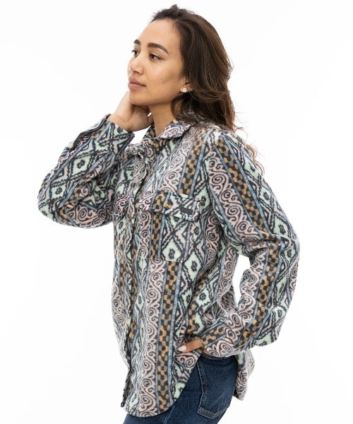 ブラウス シャツ BILLABONG レディース FORGE FLEECE 0 長袖シャツ/ビラボン総柄フリース長袖シャツ レディース BILLABONG ブラウス シャツ レディース FORGE FLEECE 0 長袖