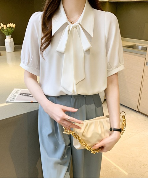 ブラウス シャツ ボウタイリボンネックパフスリーブシャツ レディース