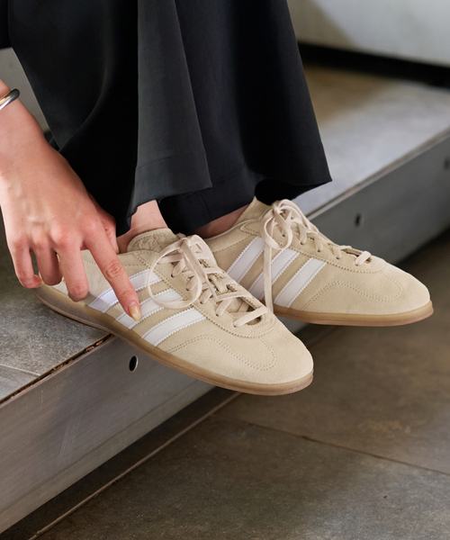 adidas gazelle スニーカー（レディースファッション